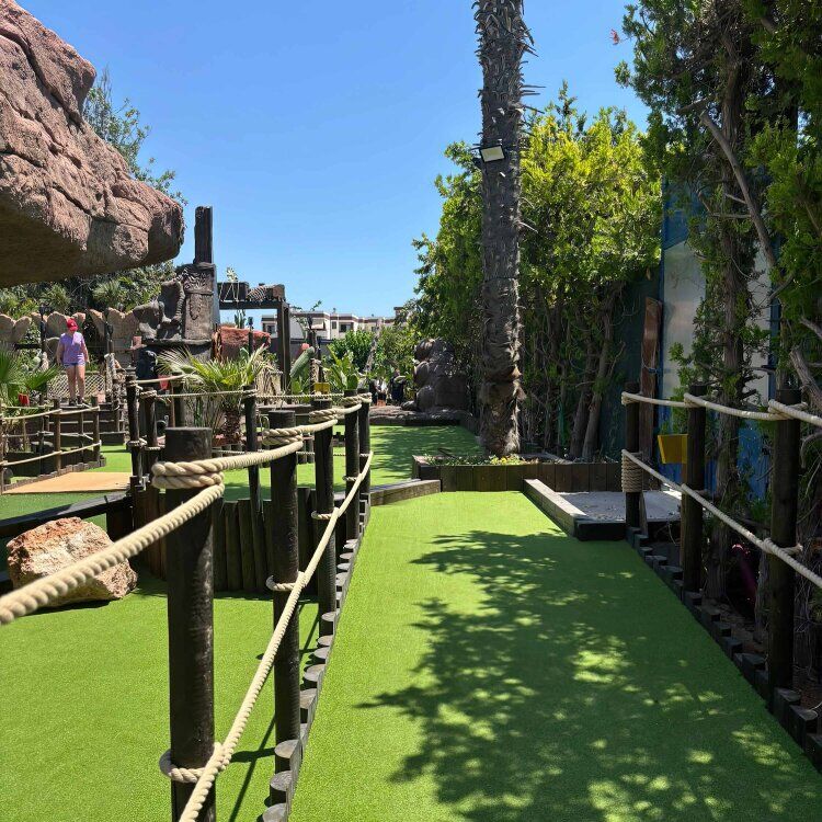 THE LOST ISLAND MINIGOLF MALLORCA